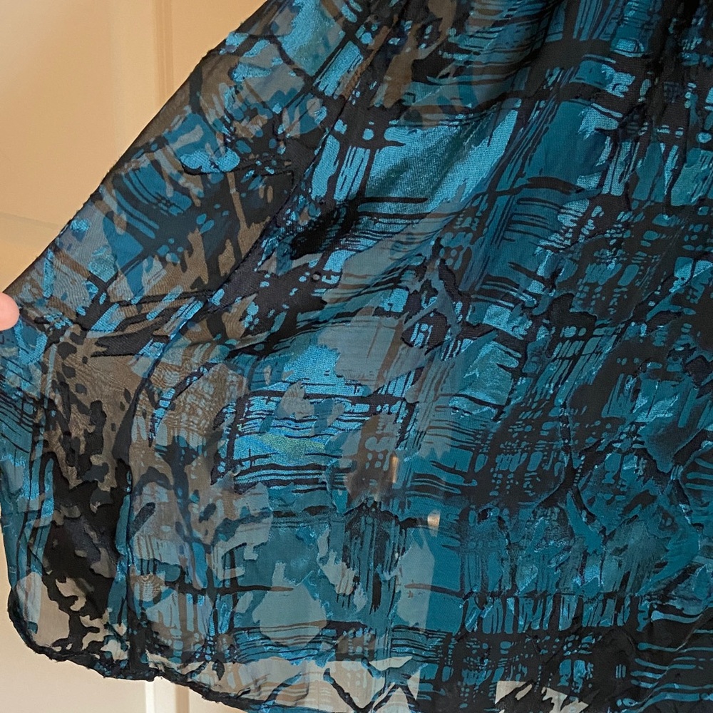Chico's Silk Blend Brynn Mallard Maxi Skirt
Size 0 (4-6) Small - Picture 7 of 8